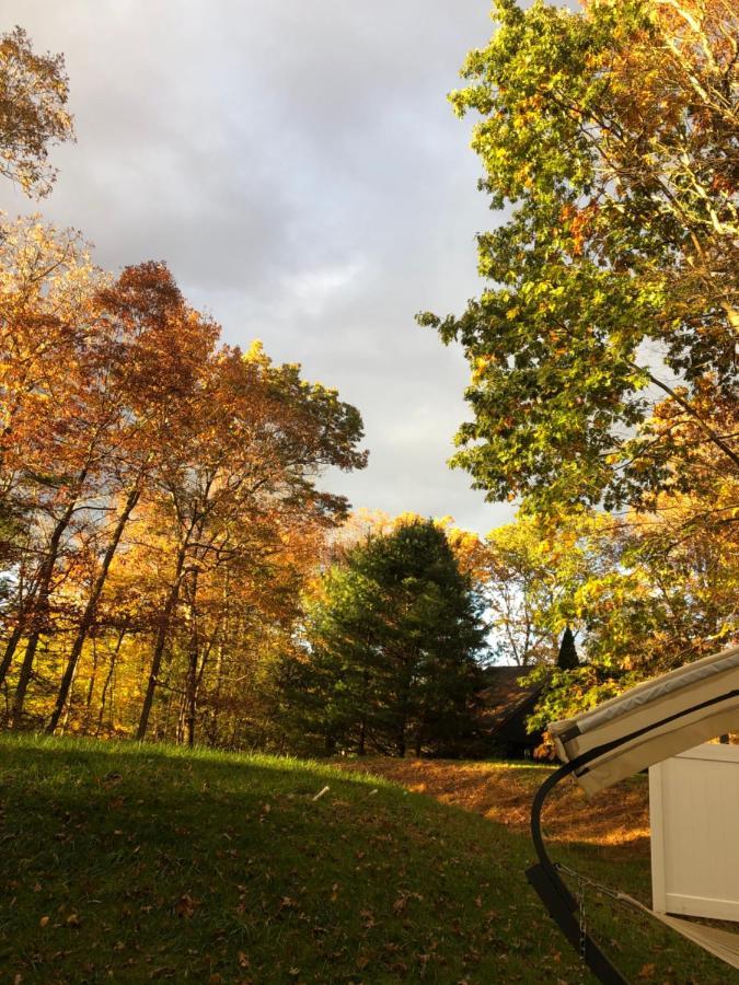 Amazing Poconos House . Sauna/Hot Tub/Private Pool Восток Страудсберг Экстерьер фото